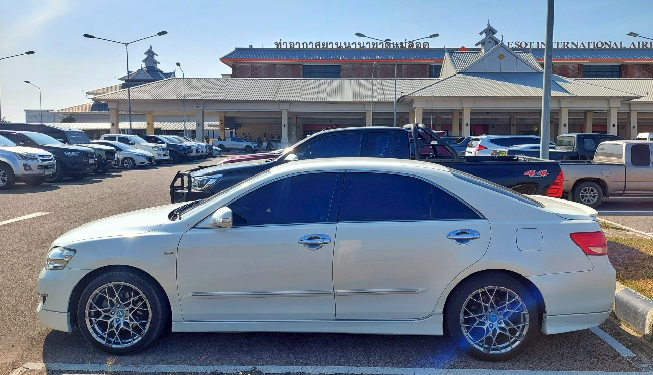 รถตู้พรีเมียม 8