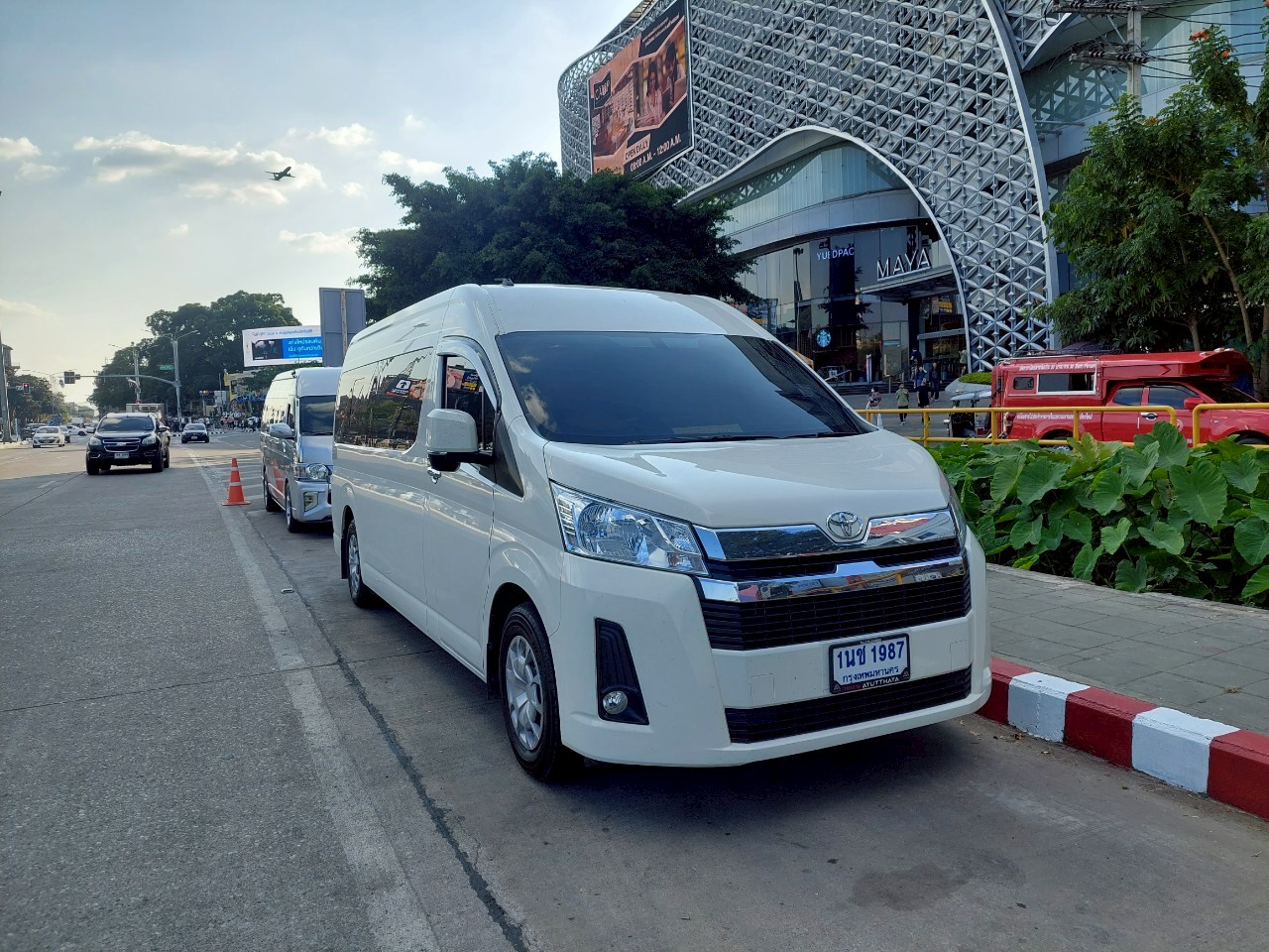 รถตู้พรีเมียม 9